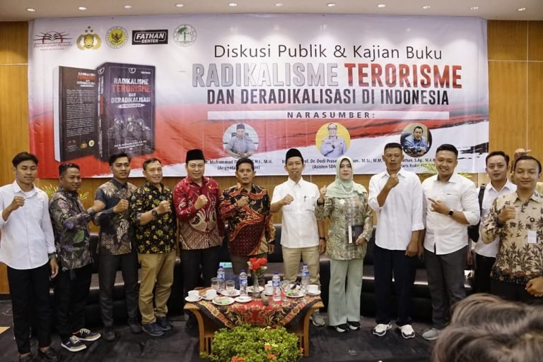 Bedah Buku Implementasi Ideologi Pancasila Solusi Terbaik Radikalisme ...